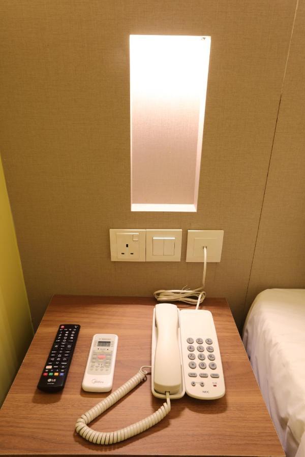 Yee Hotel Permas Jaya ยะโฮร์บาห์รู ภายนอก รูปภาพ