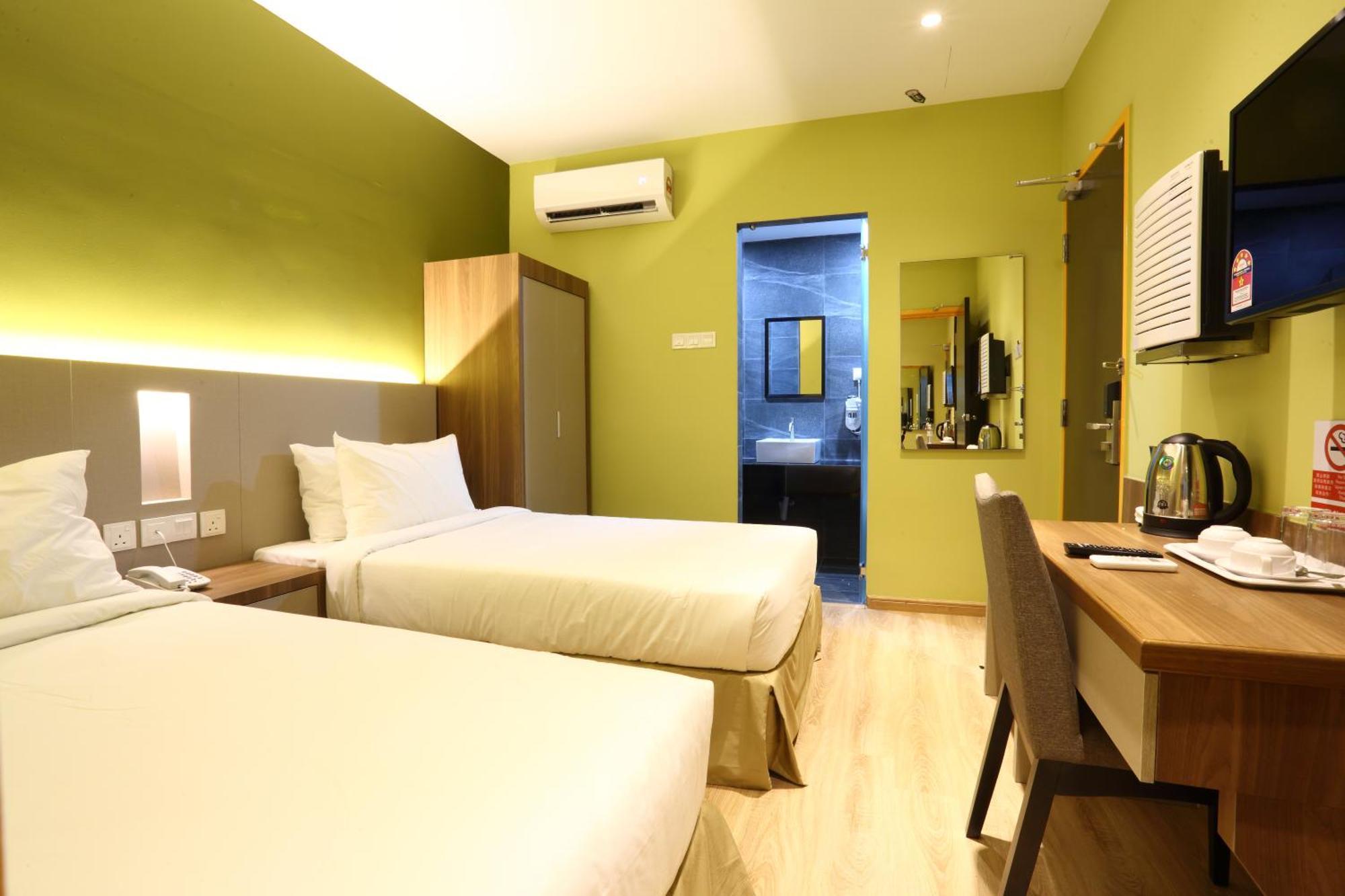 Yee Hotel Permas Jaya ยะโฮร์บาห์รู ภายนอก รูปภาพ