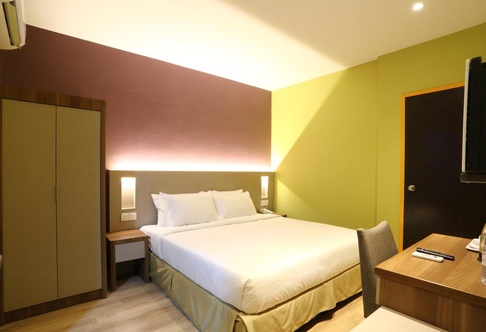 Yee Hotel Permas Jaya ยะโฮร์บาห์รู ภายนอก รูปภาพ